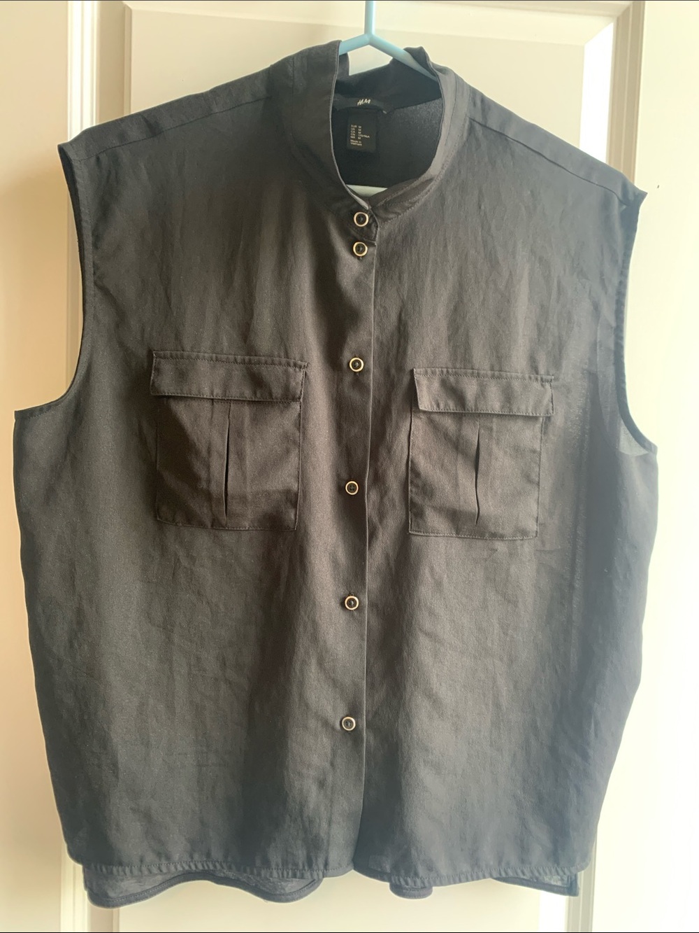 H&M Black Sleeveless Button-Front Utility Top